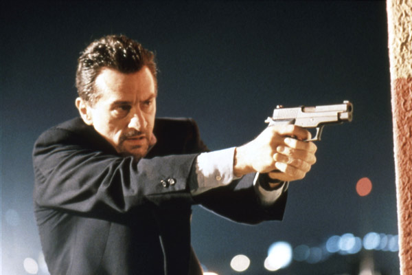 Robert De Niro och Dominic Purcell klara för The Killer Elite
