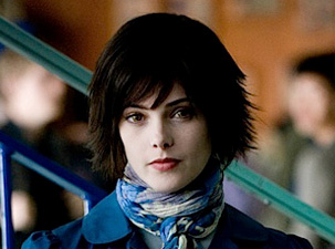 Ashley Greene klar för LOL: Laughing Out Loud