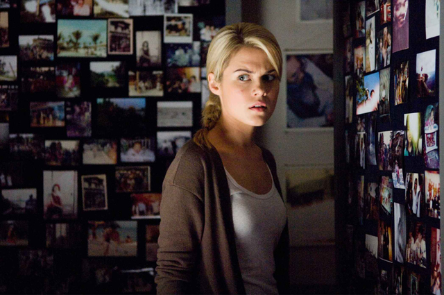 Minka Kelly och Rachael Taylor i Charlie’s Angels